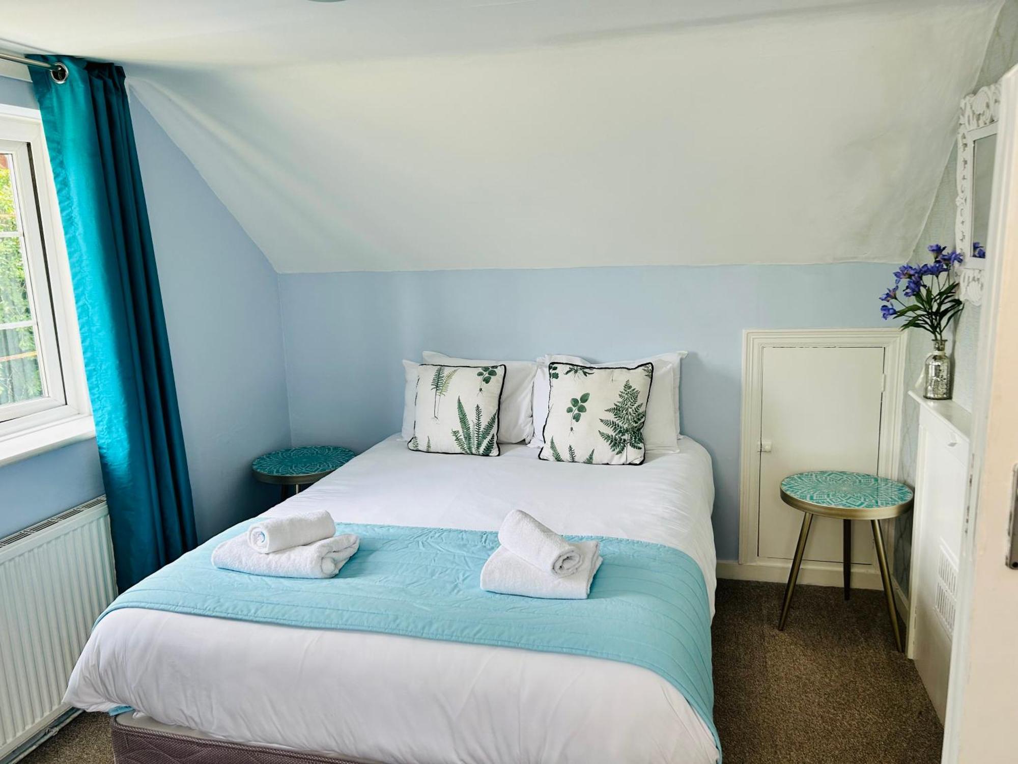 Guestling Hall Hotel Esterno foto